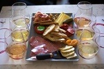 2 Hour Wine Tasting and Cheese Lunch in Portuguese Wine Bar