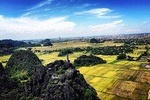Ninh Binh 1 Day Trip: MUA CAVE Hiking, TRANG AN Boat trip - FOLK MUSIC SHOW