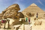 Private Day Trip with Guide to Giza Pyramids and Saqqara from Cairo