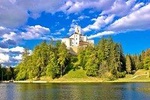 Fairytale castles & delicious wine