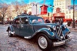 PARIS BY DAY 2H TOUR IN VINTAGE FRENCH CAR