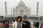 Women Special -Overnight Agra Taj Mahal Tour with Female Consultant