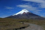 BIKE AND TREK IN COTOPAXI