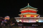Private Xi’an Night & Food Tour by Tuk Tuk and Public Transportation