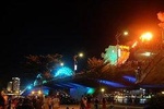 Da nang city weekend tour by dragon boat & see fire & water