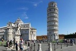 Private Transfer for small group from Florence to Pisa with 2 hrs stop in Lucca 