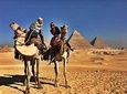 Sightseeing Day Tour to Pyramids, Egyptian Museum and Bazaar from Giza or Cairo