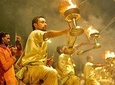 Varanasi:Sunrise tour with Ganga aarti,Akhada visit,Ancient stepwell & Breakfast