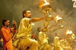 Varanasi:Sunrise tour with Ganga aarti,Akhada visit,Ancient stepwell & Breakfast