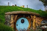 Hobbiton Movie Set,Waitomo Glowworm cave & Rotorua in a Small Group Tour.