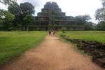 1 Day Tour to Koh Ker and Beng Mealea temple