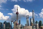 Private Tour of Oriental Pearl Tower, Shanghai Zoo with Pandas, FFC and More