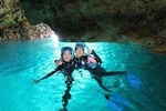 [Okinawa Blue Cave] Snorkeling and easy boat holding! Private system ♪ ★ Very satisfied with the beautiful facilities of the shop (with photo and video shooting service)