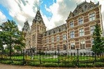 Private Tour: Visit the Rijksmuseum, Rembrandt & Vermeer with an Art Lover 