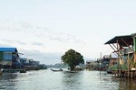 Private 1 day tour at Angkor Wat sunset at Tonle Sap floating village. 