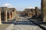 Transfer Naples to Ravello and stop in Pompeii