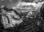Hike Canyon Overlook Trail, Zion National Park, Utah