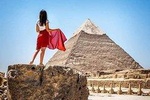 Explore Pyramids of Giza
