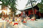2-Day Private Trip from Xi'an with Hotel: Shaolin Temple and Longmen Grottoes 