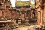Siem Reap Full Day Banteay Srei and Beng Mealea Tour 