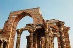 Modern Delhi with Ancient Rust (Guided Half-Day Sightseeing Tour)