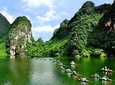 Hoa Lu - Trang An - Mua Cave 1 Day Trip (Luxury Tour)