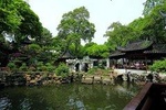 Shanghai Half Day Bus Tour: Yu Garden, Bund, Nanjing Road, Confucius Temple