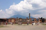 Transfer from Amalfi Coast to Rome with stop at Pompeii or Vice Versa