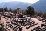 Private Tour to Delphi with Olive Oil Workshop