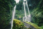 Bali : Sekumpul Waterfall, Handara Gate, Bratan Lake, All ticket Inclusive
