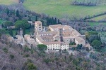 Abbey of Farfa:private tour from Rome by car and ferry, with lunch