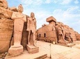 Discover the East and West Banks of the Nile