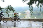 Mountain metropolis cycling excursion and historical tour – Kandy