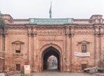 See Delhi Gate, Lahore