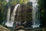 2 days private tour: Angkor sunrise, Banteay Srei, Kulen mountain, Beng Mealea