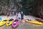 Early bird kayak with small group