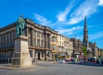 Stroll George Street, Edinburgh