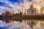 Private Agra Taj Mahal Tour From Delhi by Car with Lunch