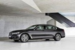 Bordeaux to Airport Private Transfer in Premium Class