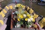 €25 per person Amsterdam Boat tour. With open bar!