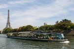 Paris City Tour & Lunch Cruise with Minivan
