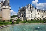 Loire Valley Trip from Paris with Private Local Guide & Private Transportation