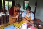 Myanmar traditional cooking class with local