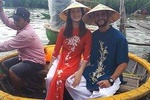 Hoi An Basket Boat Tour ( basket boat, visit water coconut forest, fishing crab)