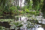 Half Day Bus Tour to Giverny Gardens from Paris. Audio Guide Included!