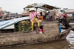 Must-See Cai Be Floating Market 01 Day Trip | Deluxe Maximum 10 Guests Group