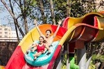Sunway Lagoon Day tour with return transport all 6 Park pass with Lunch 