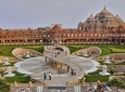 Explore Short Getaway around Delhi (Private Guided DayTrip from Delhi by AC Car)