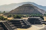 Small VIP Group: Teotihuacan Pyramids and Shrine of Guadalupe with lunch