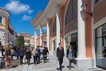 Castel Romano Designer Outlet in Rome with Private Transfer